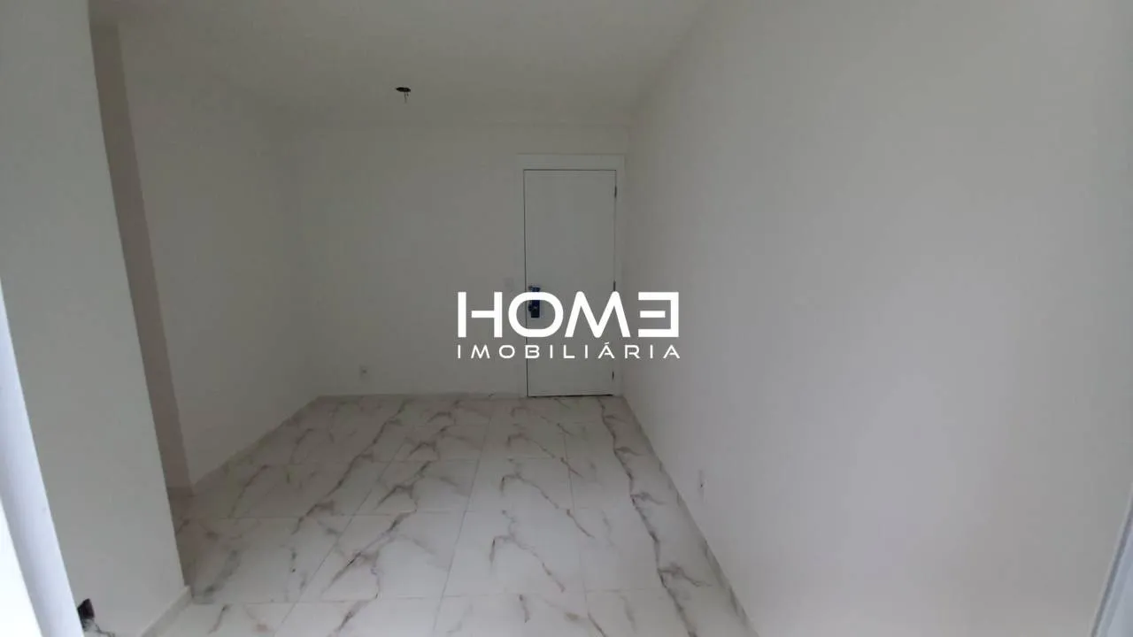 2-bedroom apartment with a mountain view — photo 8