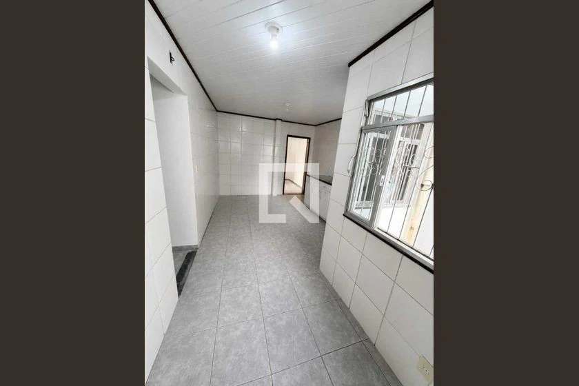 House with 5 bedrooms, en-suite and 3 parking spots — photo 2