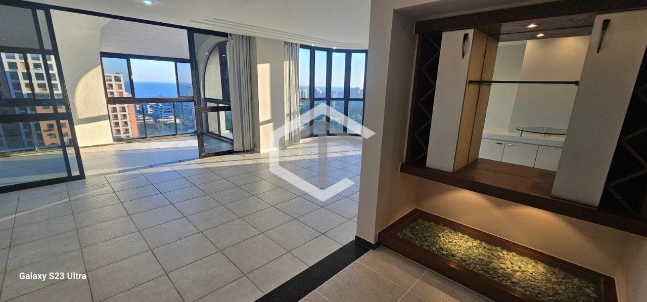 Apartamento com 3 suítes e 2 vagas em 193 m² — photo 3