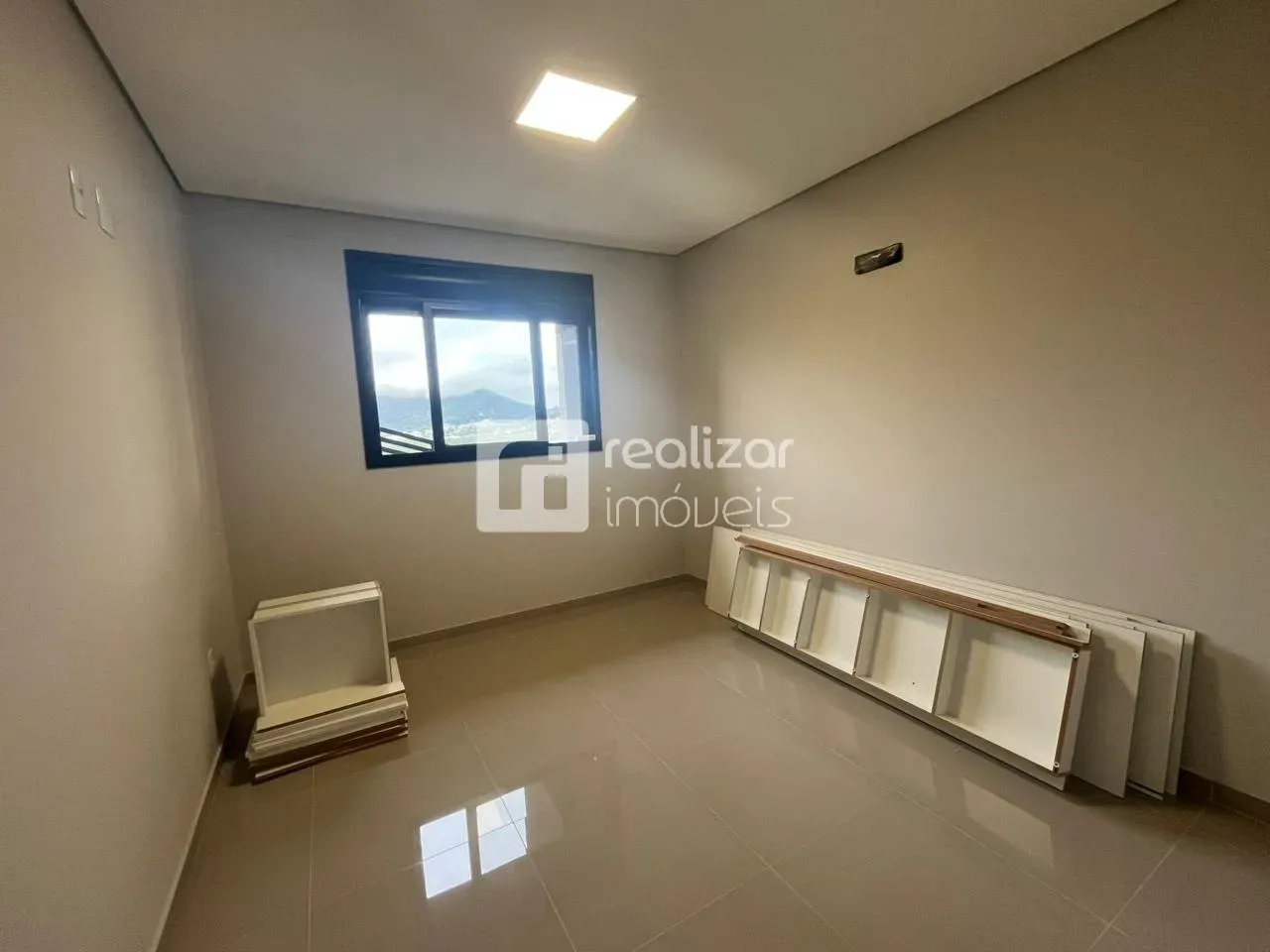 Аренда дома 218 м²: 3 спальни и 4 парковочных места — photo 5