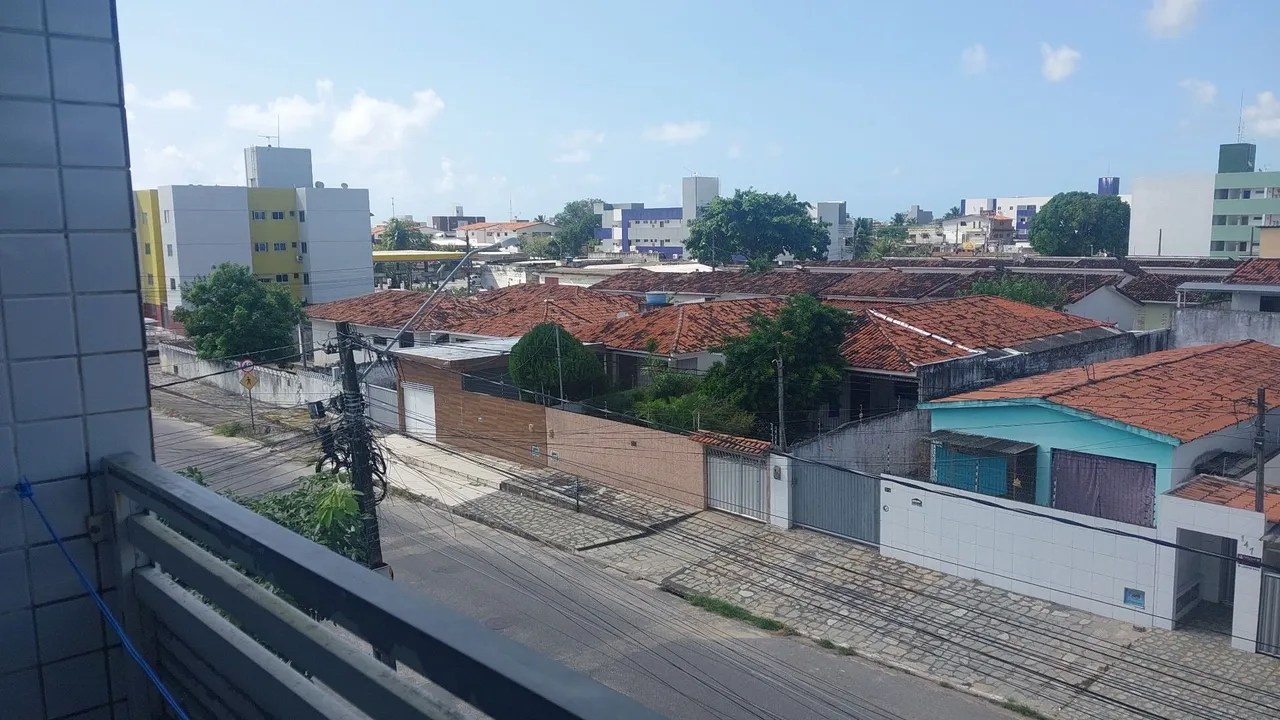 Furnished 2-bedroom apartment with a balcony — photo 10