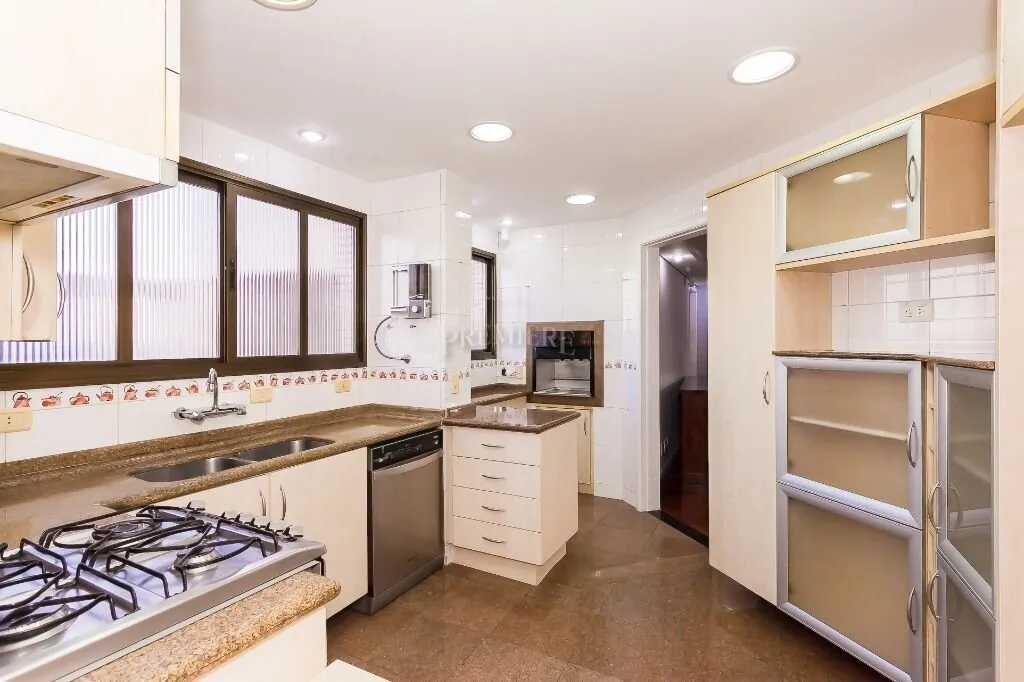 Квартира 237 м² с 2 суитами и газовой плитой — photo 7