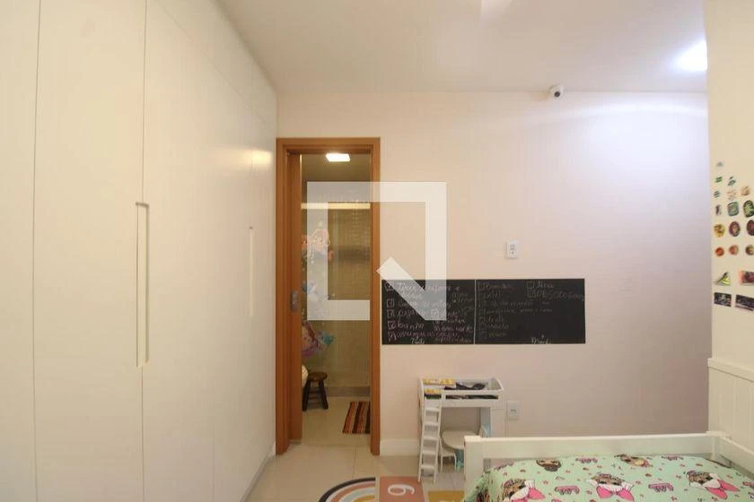 Furnished apartment, 112 m², with a glass-enclosed balcony — photo 28