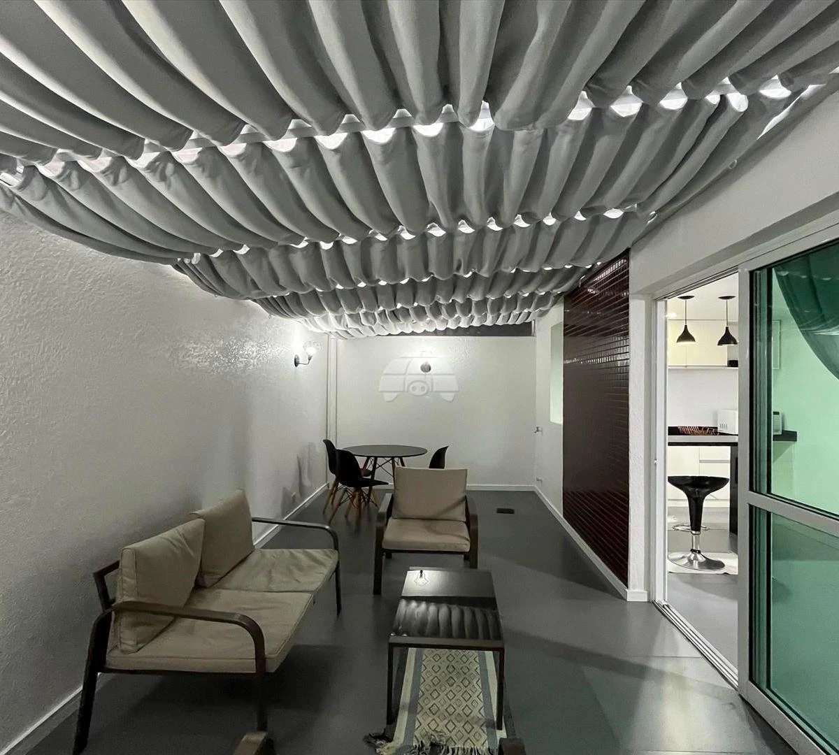 One-bedroom apartment with a dryer