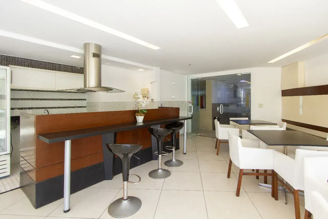Furnished 100 m² apartment with a bedroom en-suite — photo 56