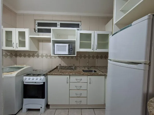 Furnished 2-bedroom apartment with open-plan kitchen — photo 2