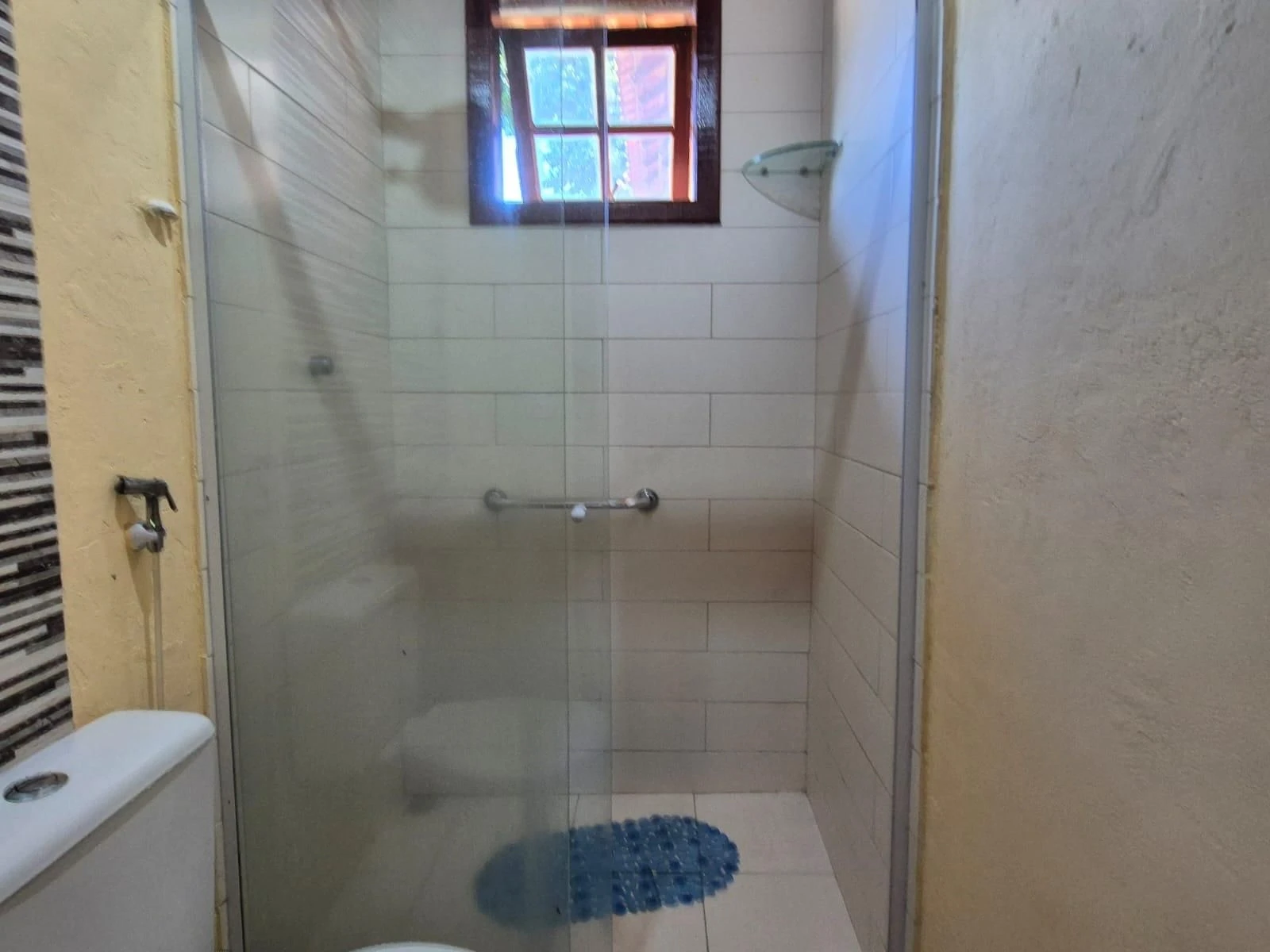 Furnished house, 2100 m², with a grill on the balcony — photo 43
