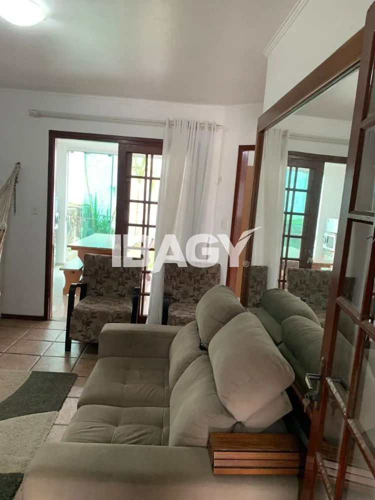 House with 4 bedrooms and 380 m², 2 parking spots — photo 40