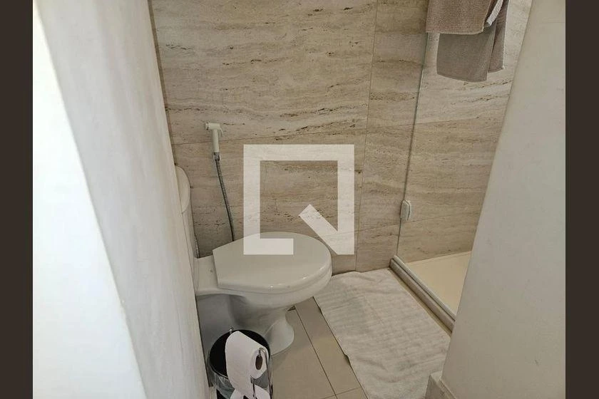 Walk-in closet in a 2-bedroom apartment, 70 m² — photo 13
