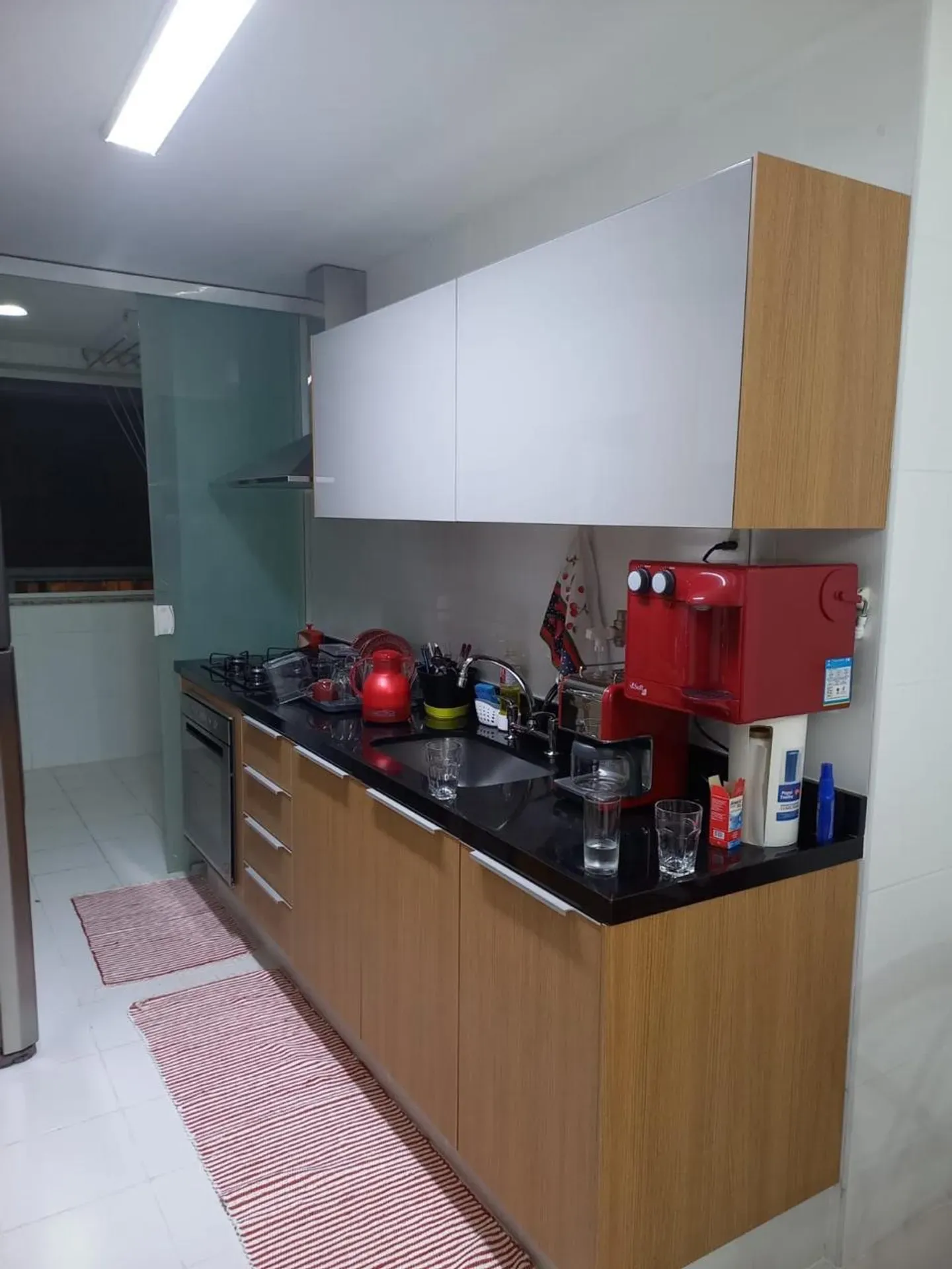 Furnished apartment with balcony, 4 bedrooms and 5 baths — photo 4