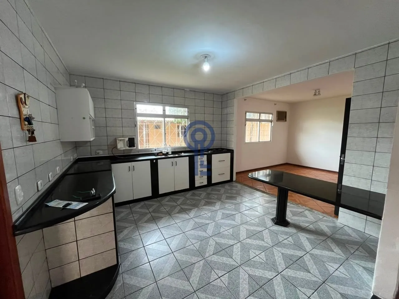 Furnished house, 200 m², with a walk-in closet — photo 2