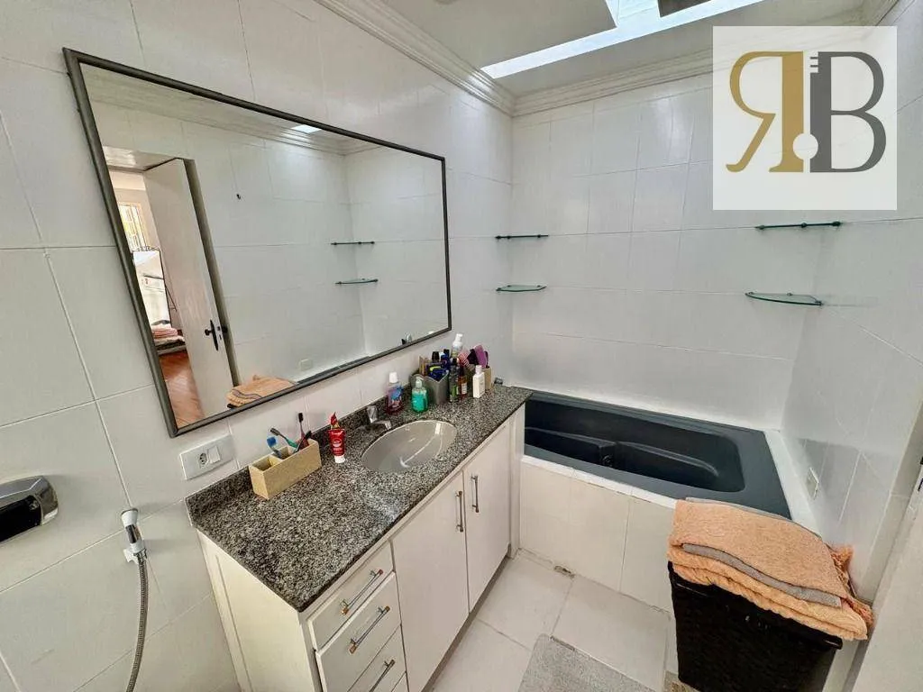Furnished house with 5 bedrooms and 532 m² — photo 34