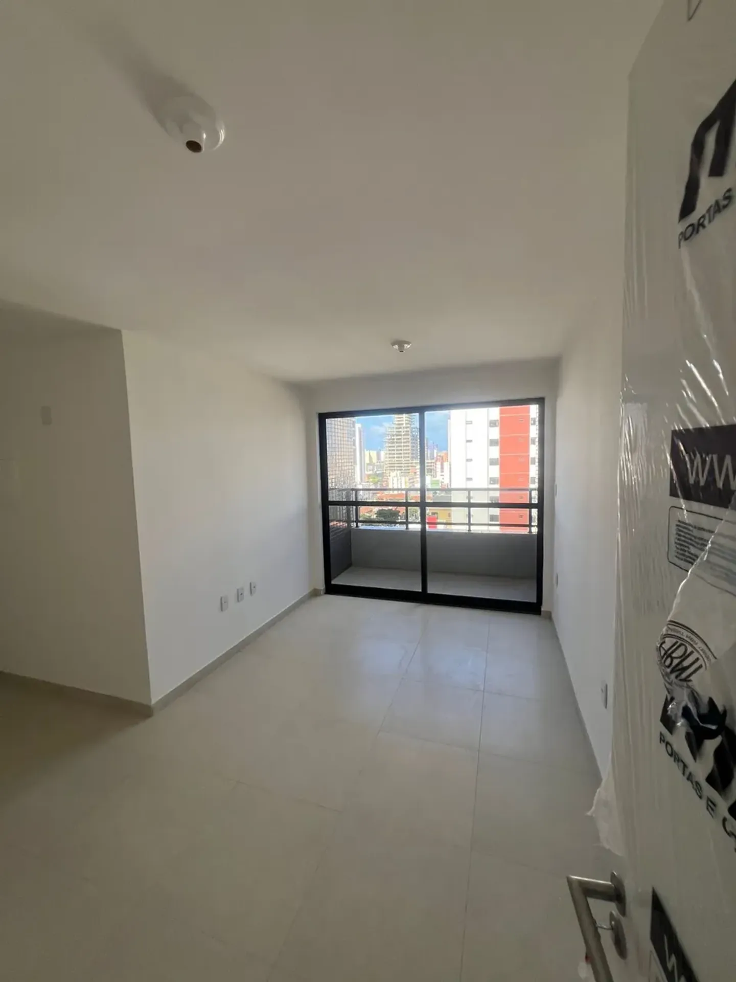 Apartamento de 72 m² com 3 quartos e varanda — photo 13