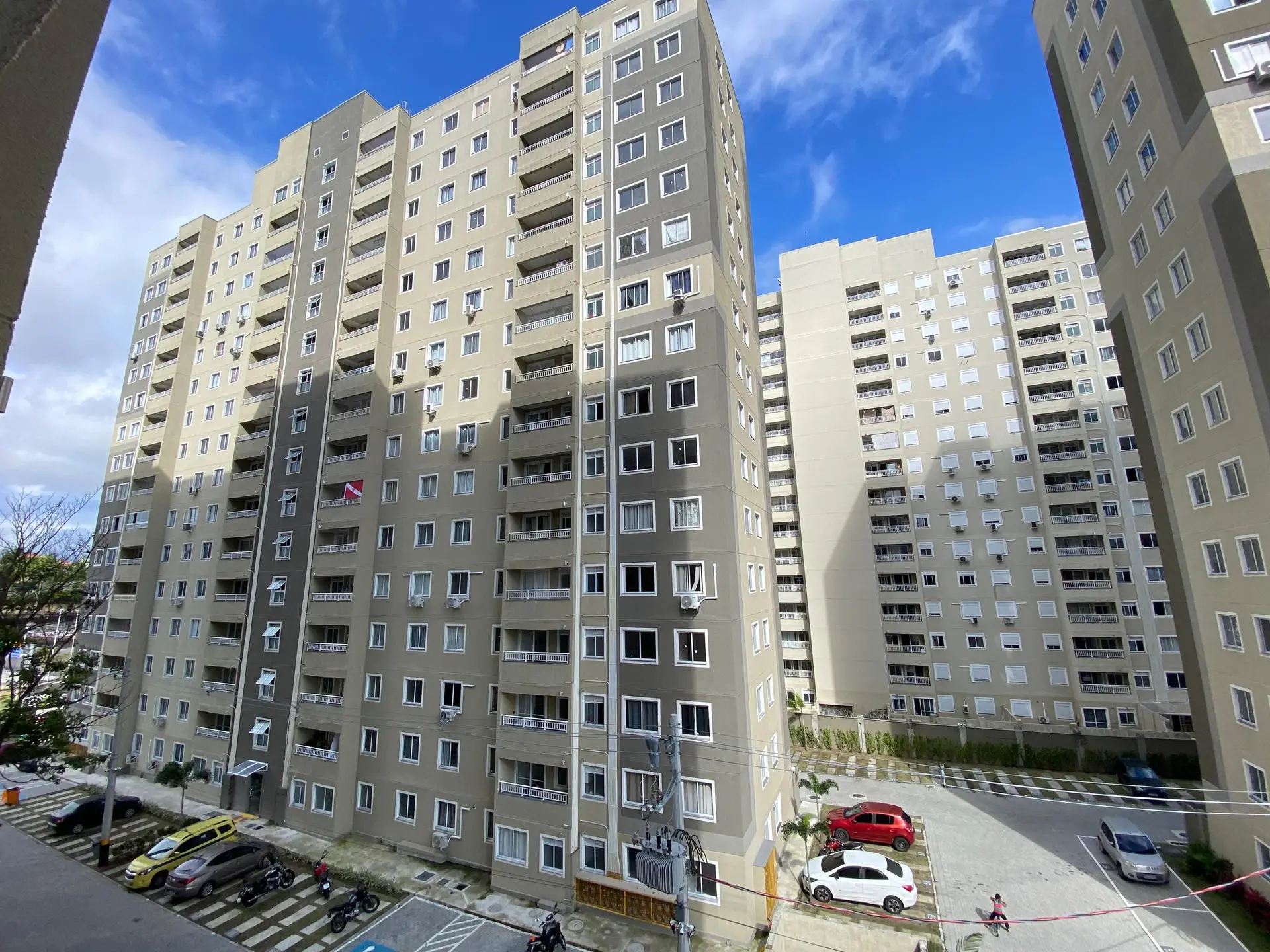 One-bedroom apartment with a grill on the balcony — photo 16