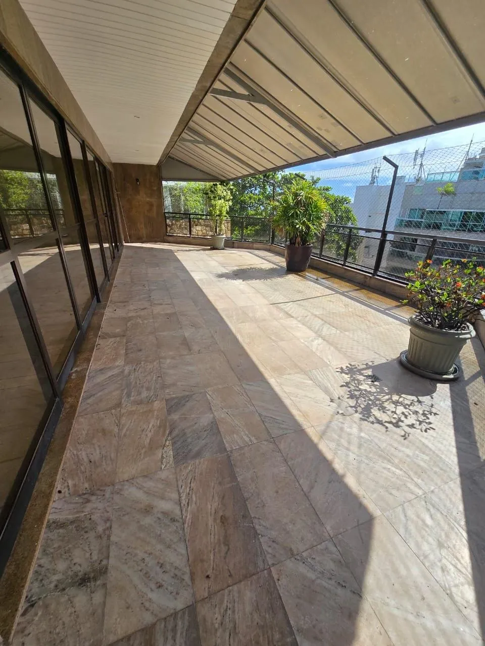 Apartamento com 3 quartos e 5 banheiros com varanda — photo 10