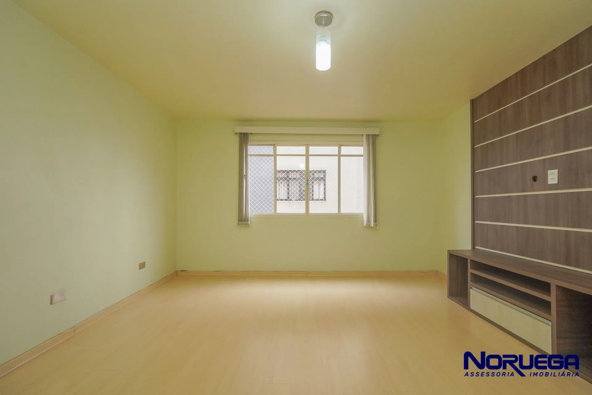 Apartment, 63 m², with wood or laminate floors — photo 16