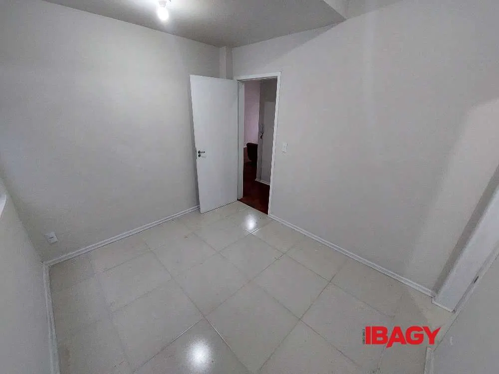 3-bedroom apartment, 1 with its own bathroom, 110 m² — photo 9