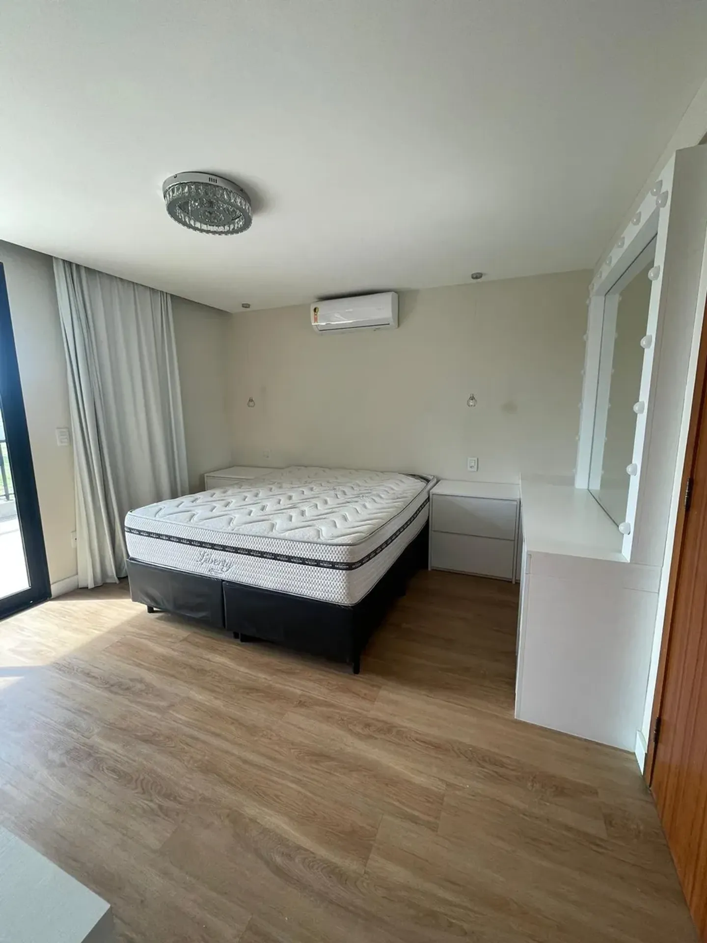 Apartamento mobiliado com 270 m² e 6 suítes — photo 39