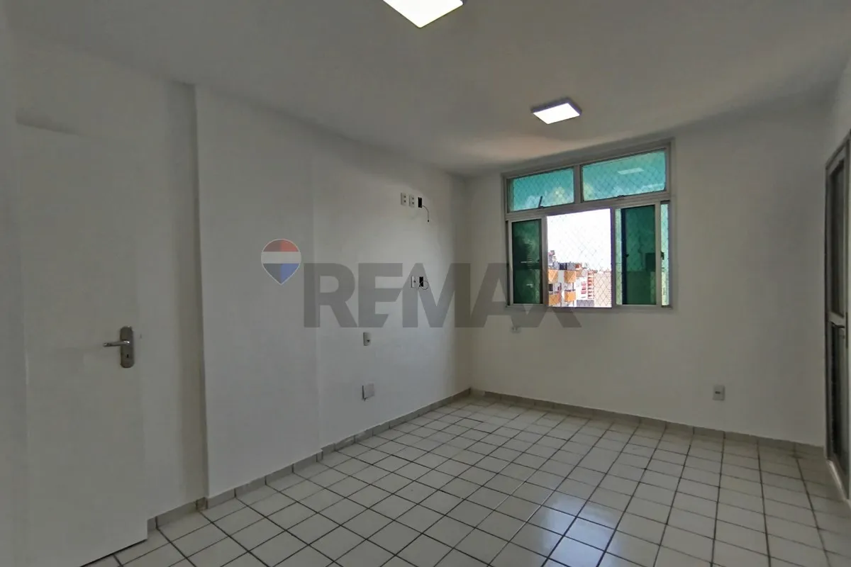 3-bedroom apartment with a closed kitchen and 160 m² — photo 20