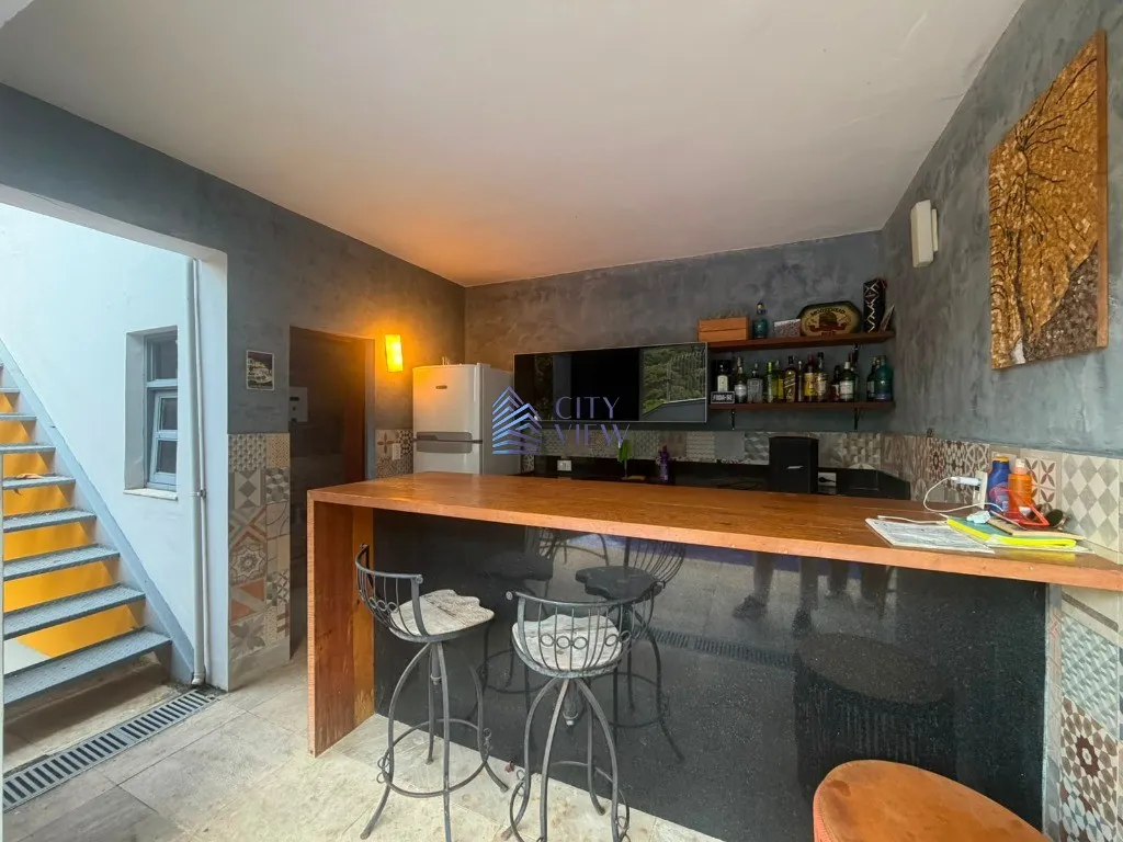 4-bedroom 500 m² house with 5 bathrooms — photo 55