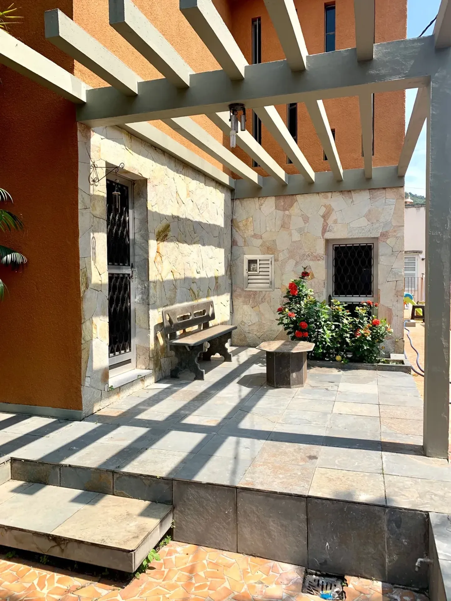 House, 234 m², with a grill on the balcony — photo 21