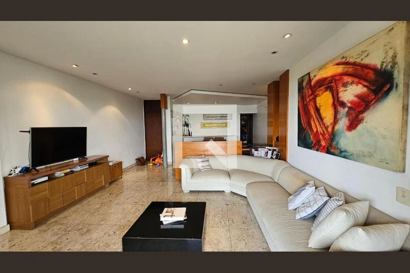 4-bedroom rental apartment with 180 m² of space — photo 19