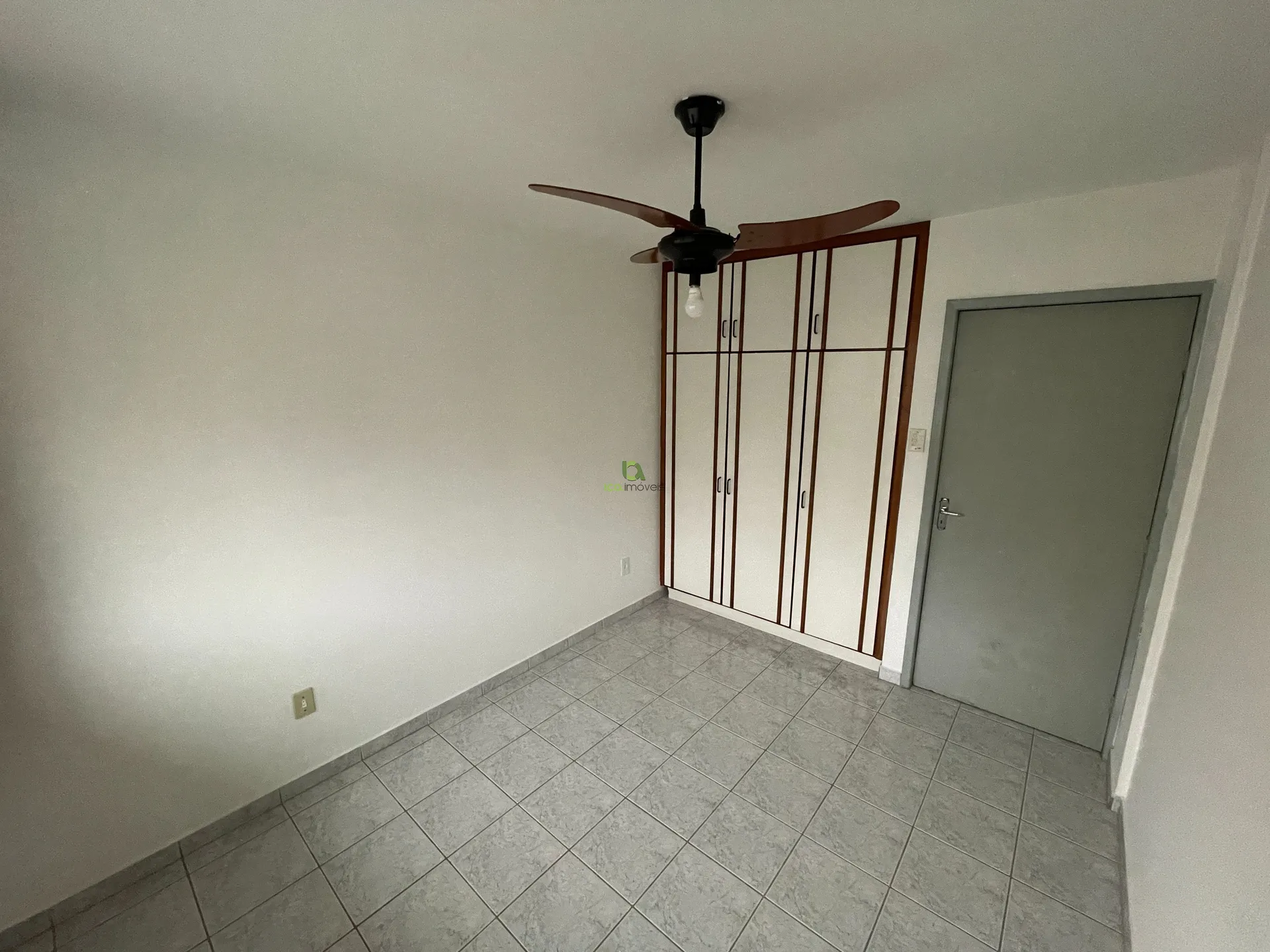 Unfurnished 2-bedroom apartment with separate kitchen — photo 10