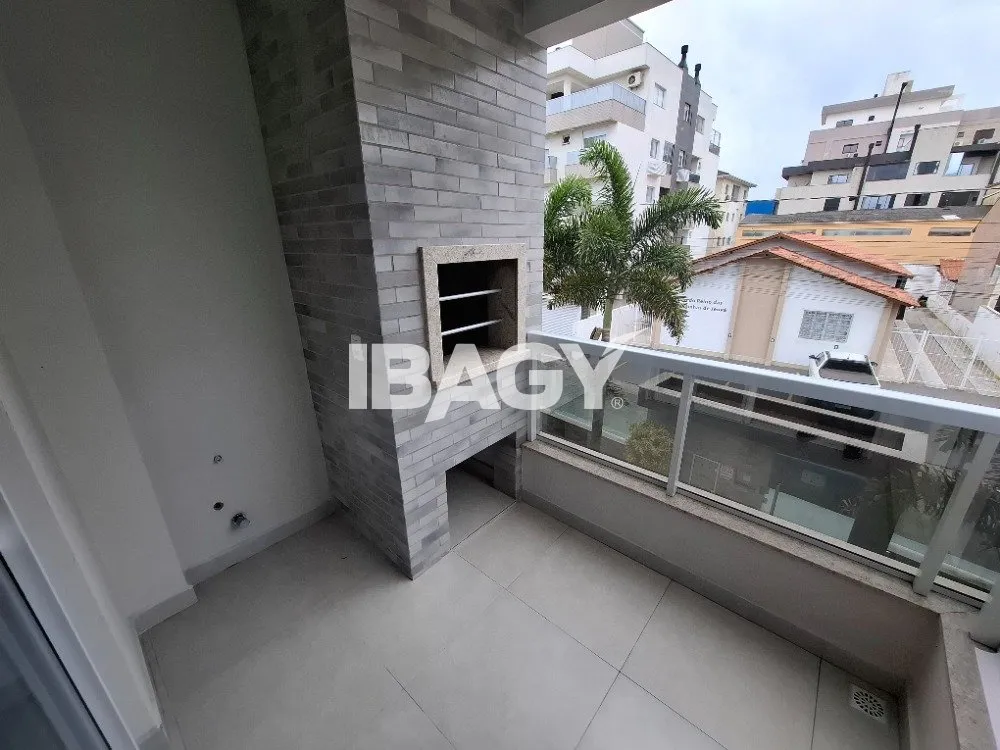 125 m² unfurnished apartment with 3 bedrooms — photo 6