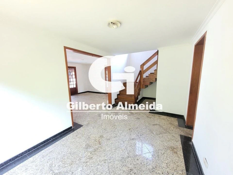 3-bedroom house with a grill on the balcony — photo 22