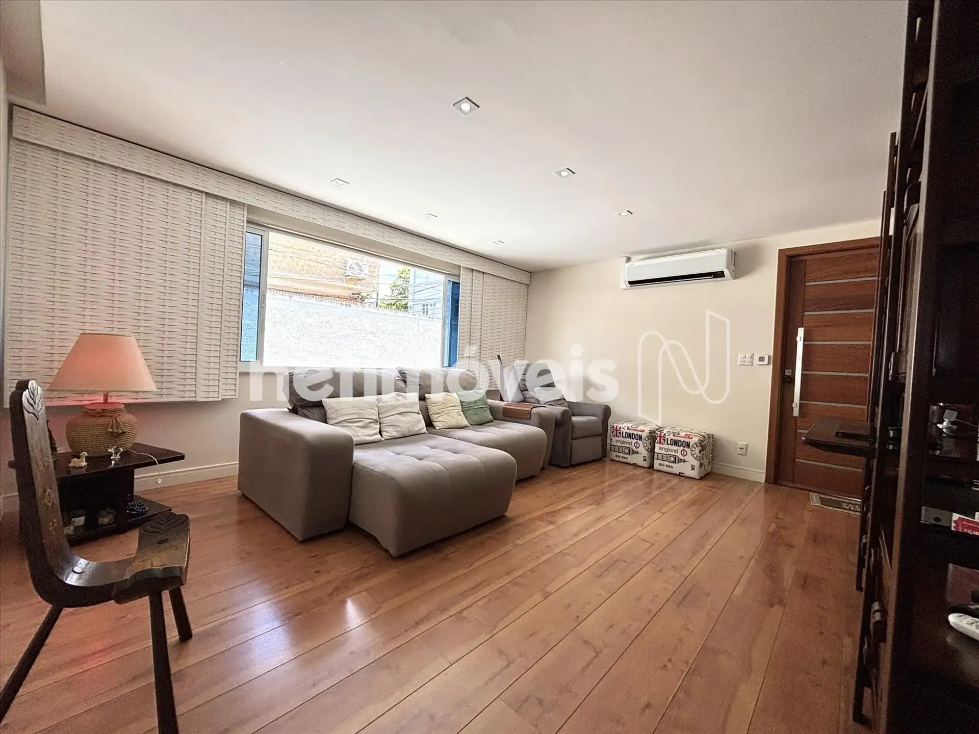 Unfurnished house with 3 bedrooms and a balcony — photo 2