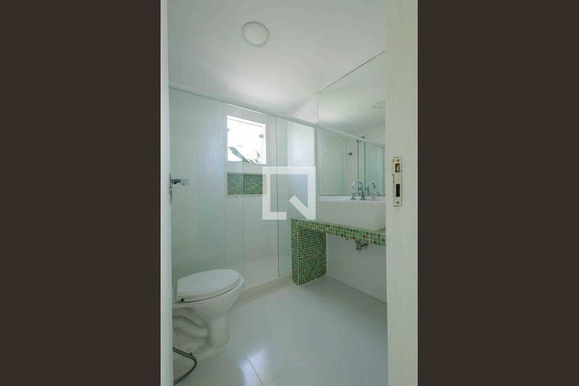 6-bedroom house with 470 m² and 7 parking spaces — photo 20