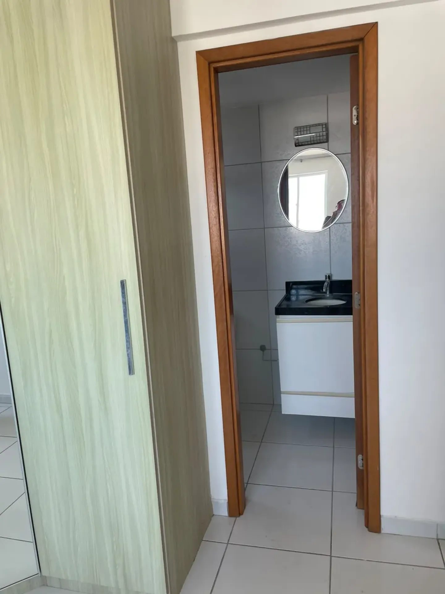 Засклений балкон та 2 спальні: квартира 50 м² — photo 11