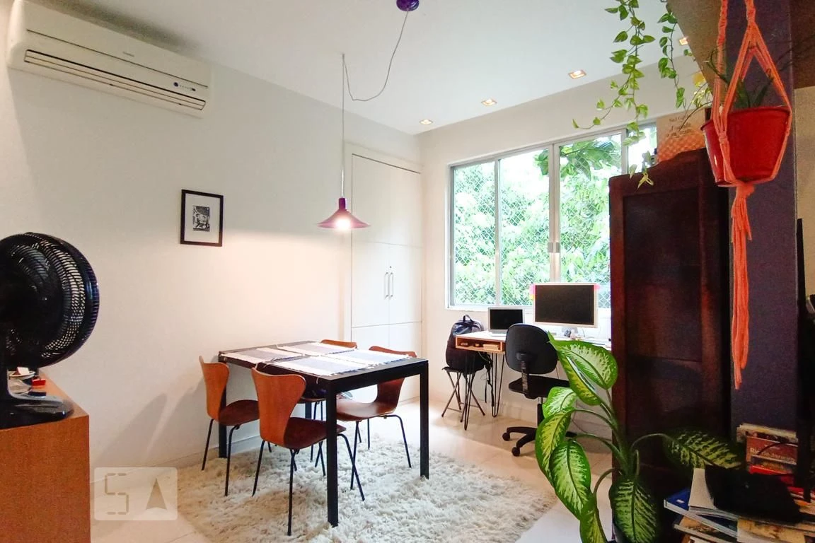 Furnished apartment with 2 bedrooms and 1 parking space — photo 19
