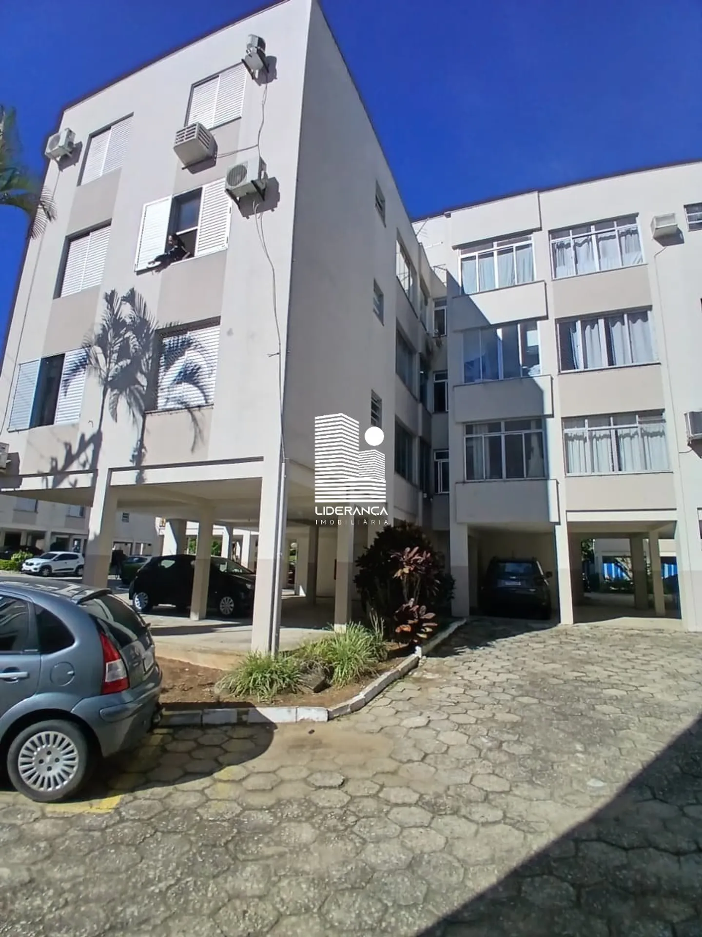 1-bedroom apartment with 1 parking space and 45 m² — photo 10