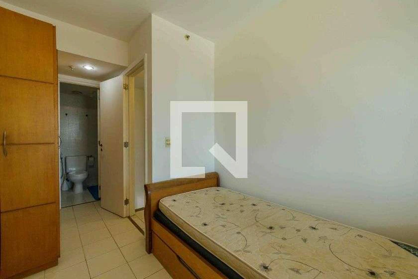 Furnished 73 m² apartment with 2 en-suite bedrooms — photo 21