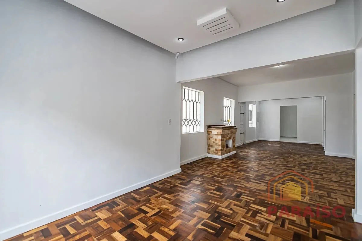Деревянный пол или ламинат и 4 спальни: дом 165 м² — photo 10