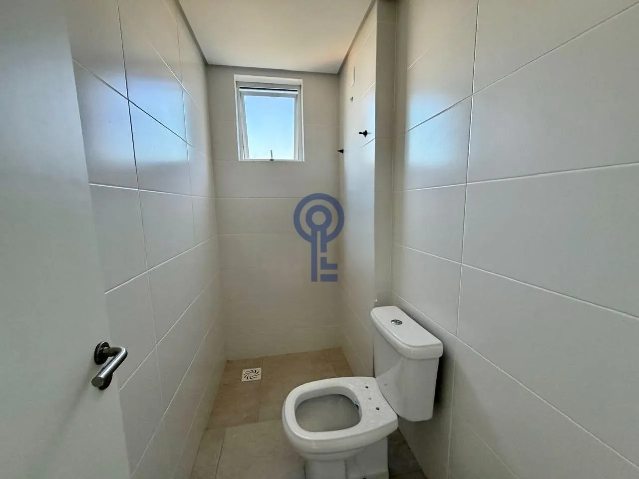 3-bedroom apartment with suite, balcony and built-in BBQ