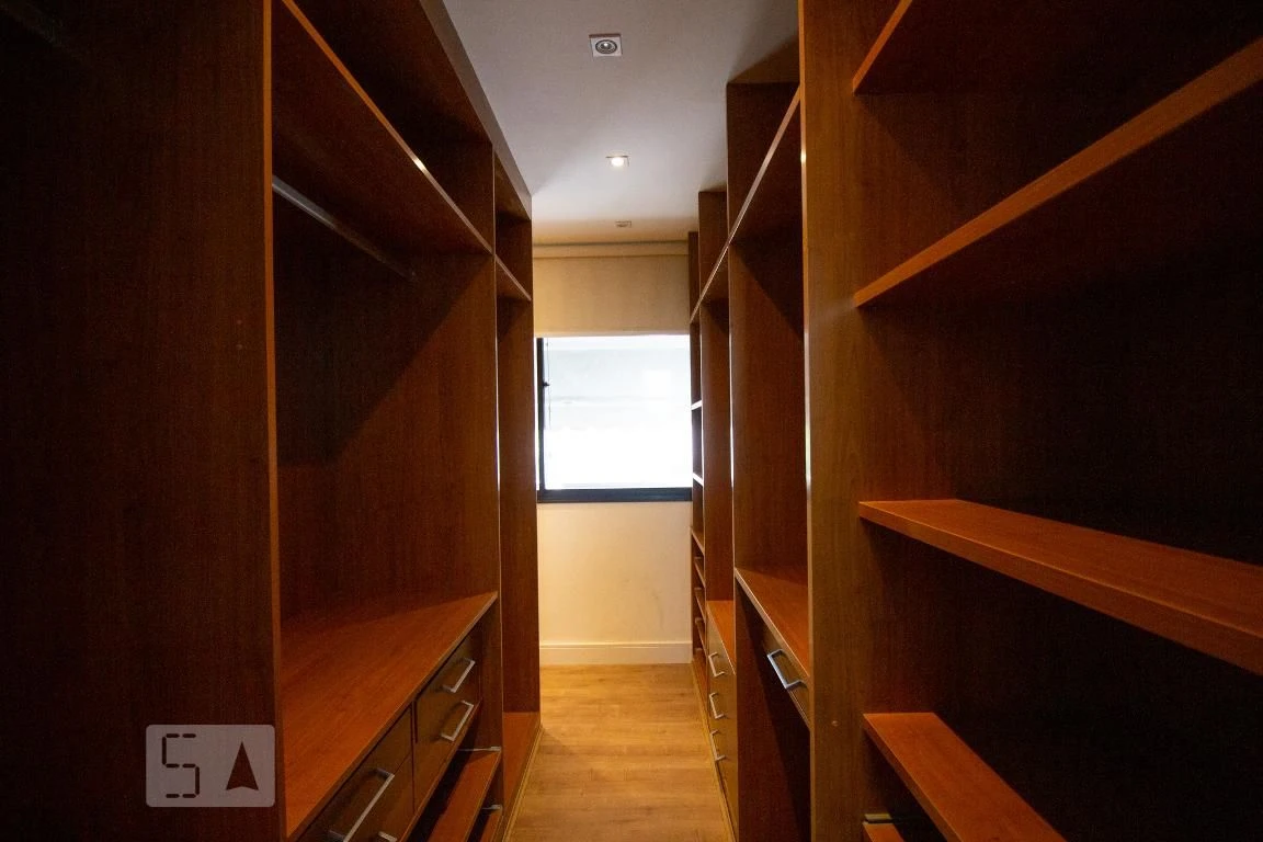 3-bedroom apartment with a balcony and built-in BBQ — photo 11