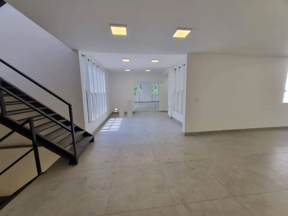 Unfurnished rental house with 1 bedroom and 6 baths 401 m² — photo 45