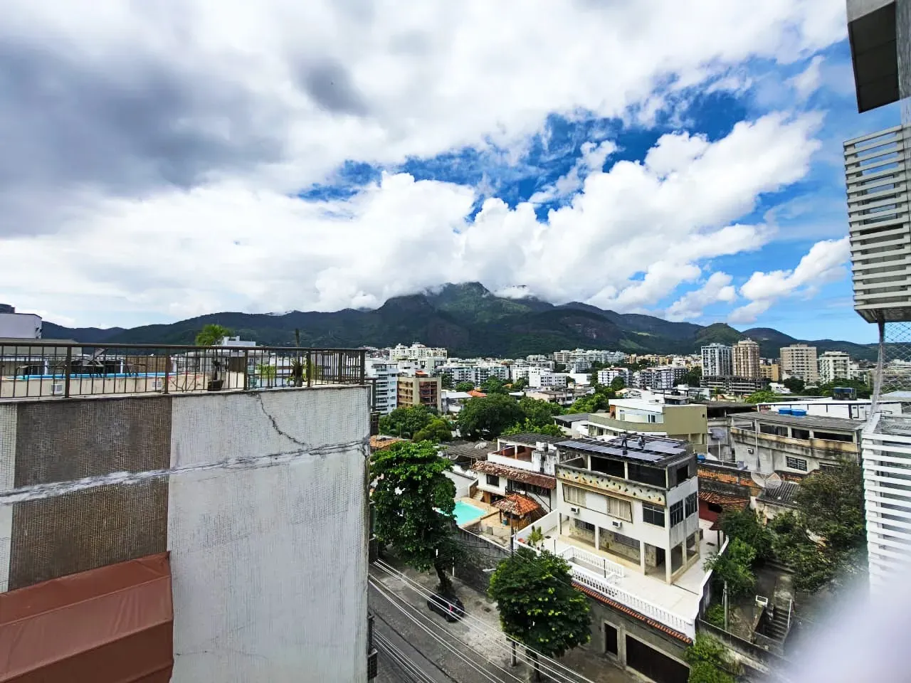 2-bedroom apartment with balcony, closed kitchen — photo 44