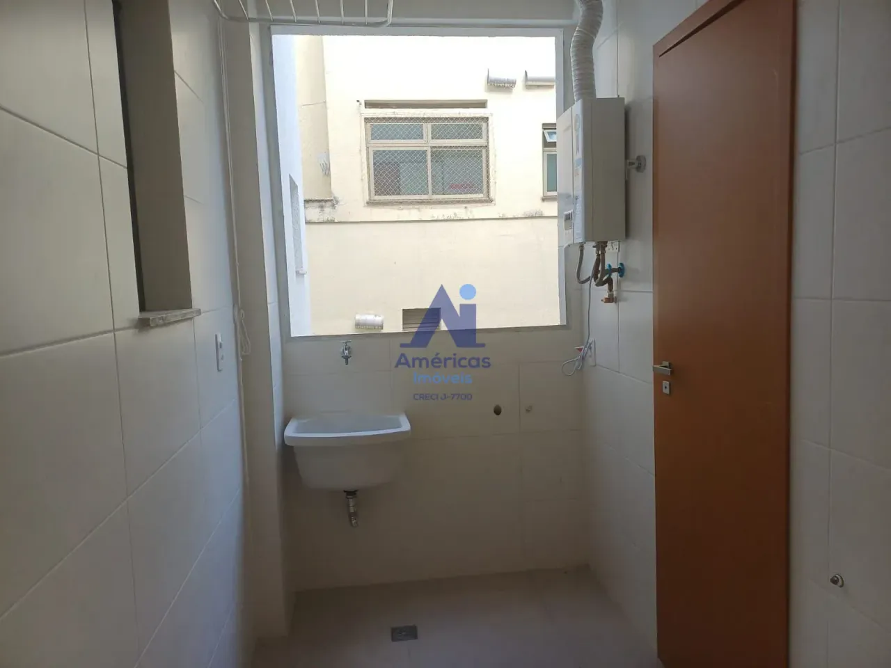 Rental apartment with 3 bedrooms and a balcony — photo 11