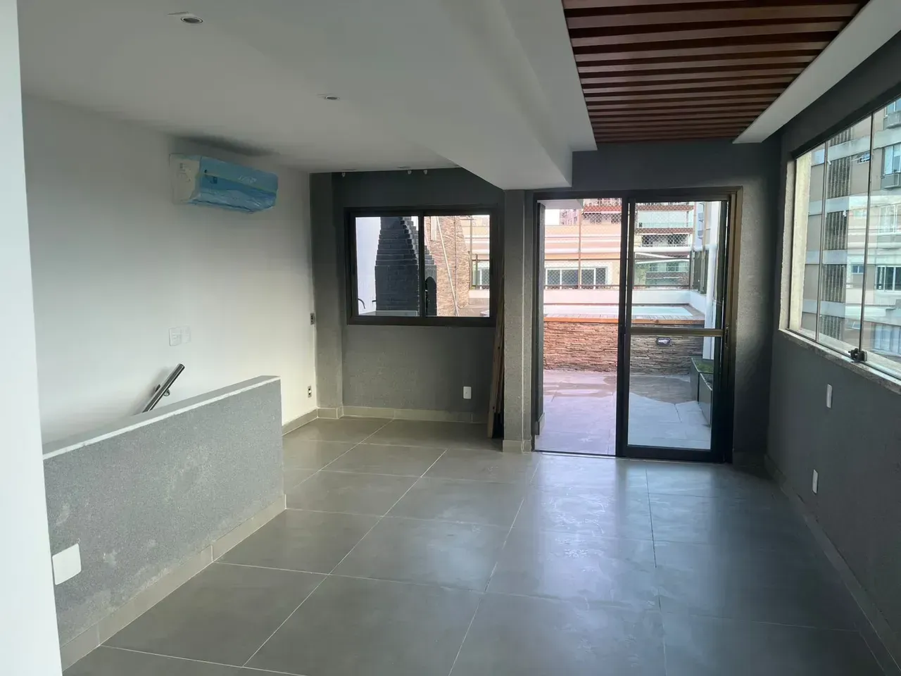 Apartment with 3 bedrooms and 5 bathrooms with view — photo 16