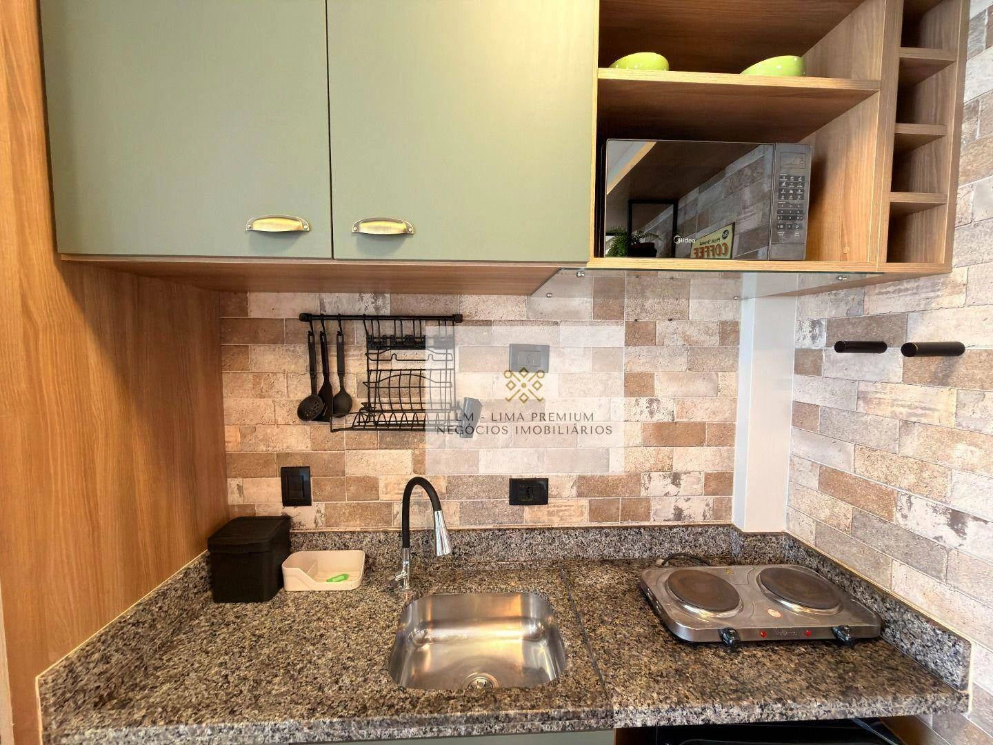 Furnished studio with 1 bedroom and 21 m² private BBQ — photo 6