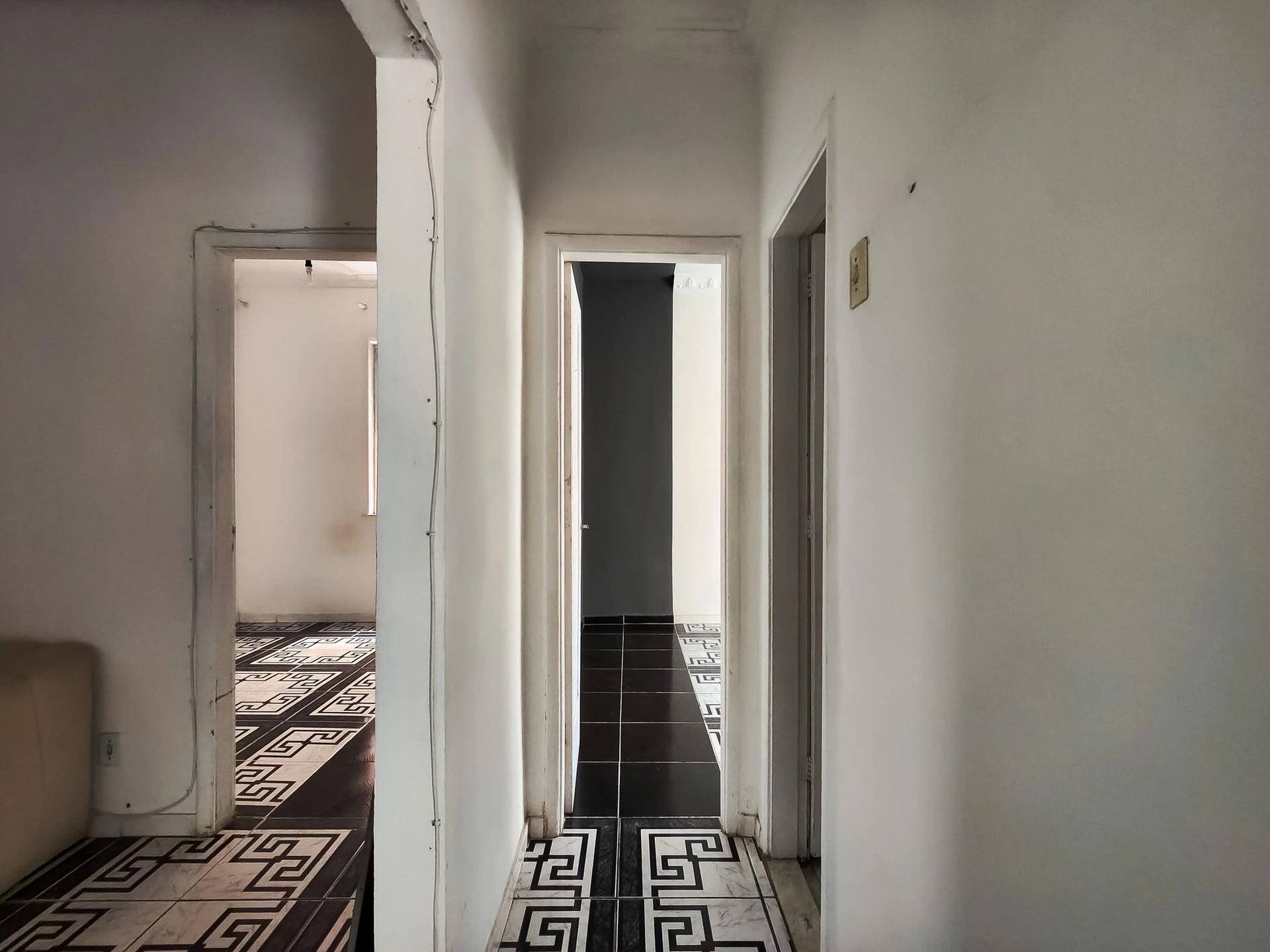 2-bedroom apartment with 2 bathrooms and mountain views — photo 5