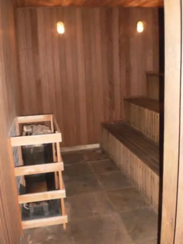 Furnished 2-bedroom apartment with 2 bathrooms — photo 13
