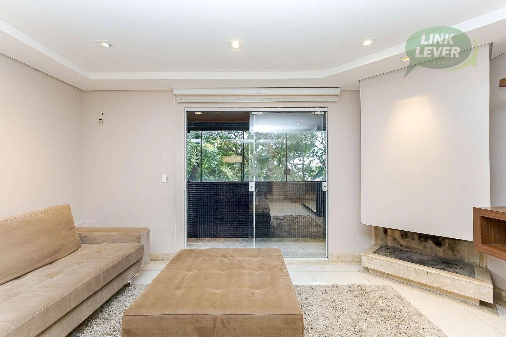 Apartment with 3 bedrooms, balcony and 135 m² — photo 21