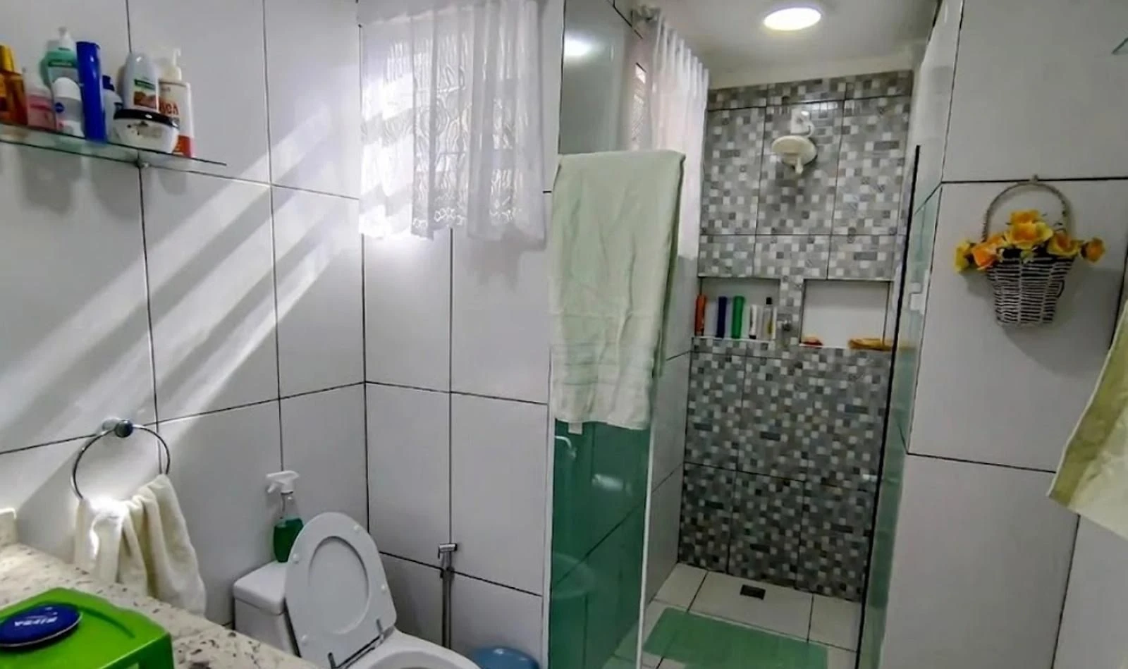 4-bedroom house, 1 with its own bathroom, 298 m² — photo 16
