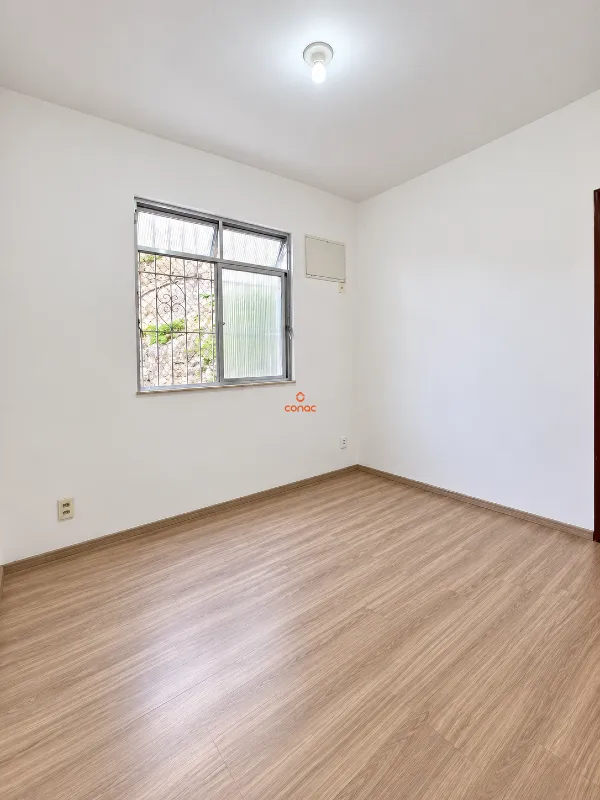 Apartment on the 1st floor with wood or laminate floors — photo 5