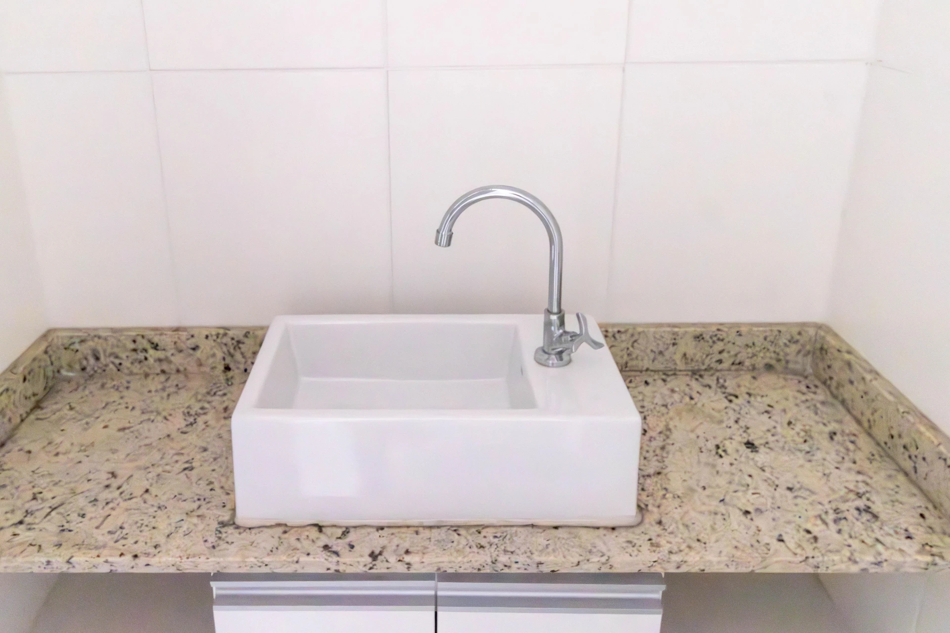 Renting apartment with 4 bedrooms and 3 bathrooms — photo 30