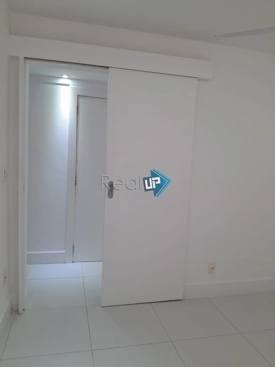 Apartamento para locação com 2 dormitórios e 2 banheiros — photo 19